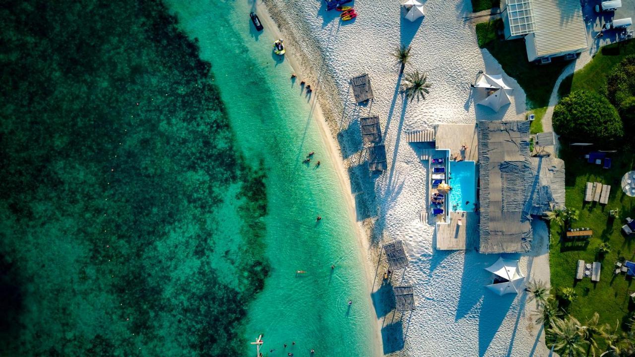 努莱岛度假村 阿布扎比 外观 照片 Aerial view of the beach